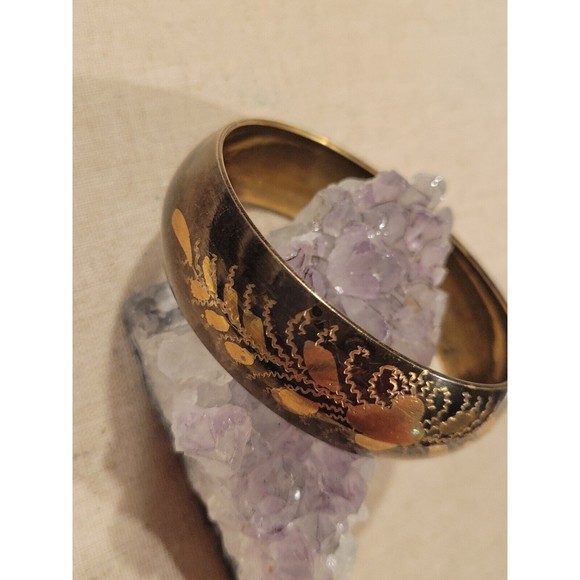 Vintage Blackened Oxidized Etched Floral Design Brass Bangle Bracelet - Picture 3 of 10